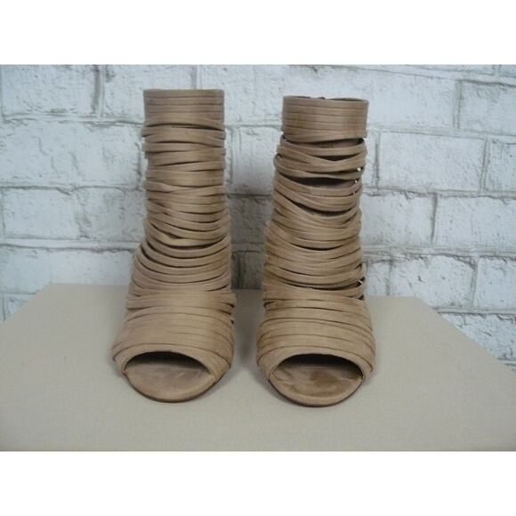 BCBGeneration Elle Suede Strappy Peep Toe Heeled Booties 6 NEW - Picture 3 of 6